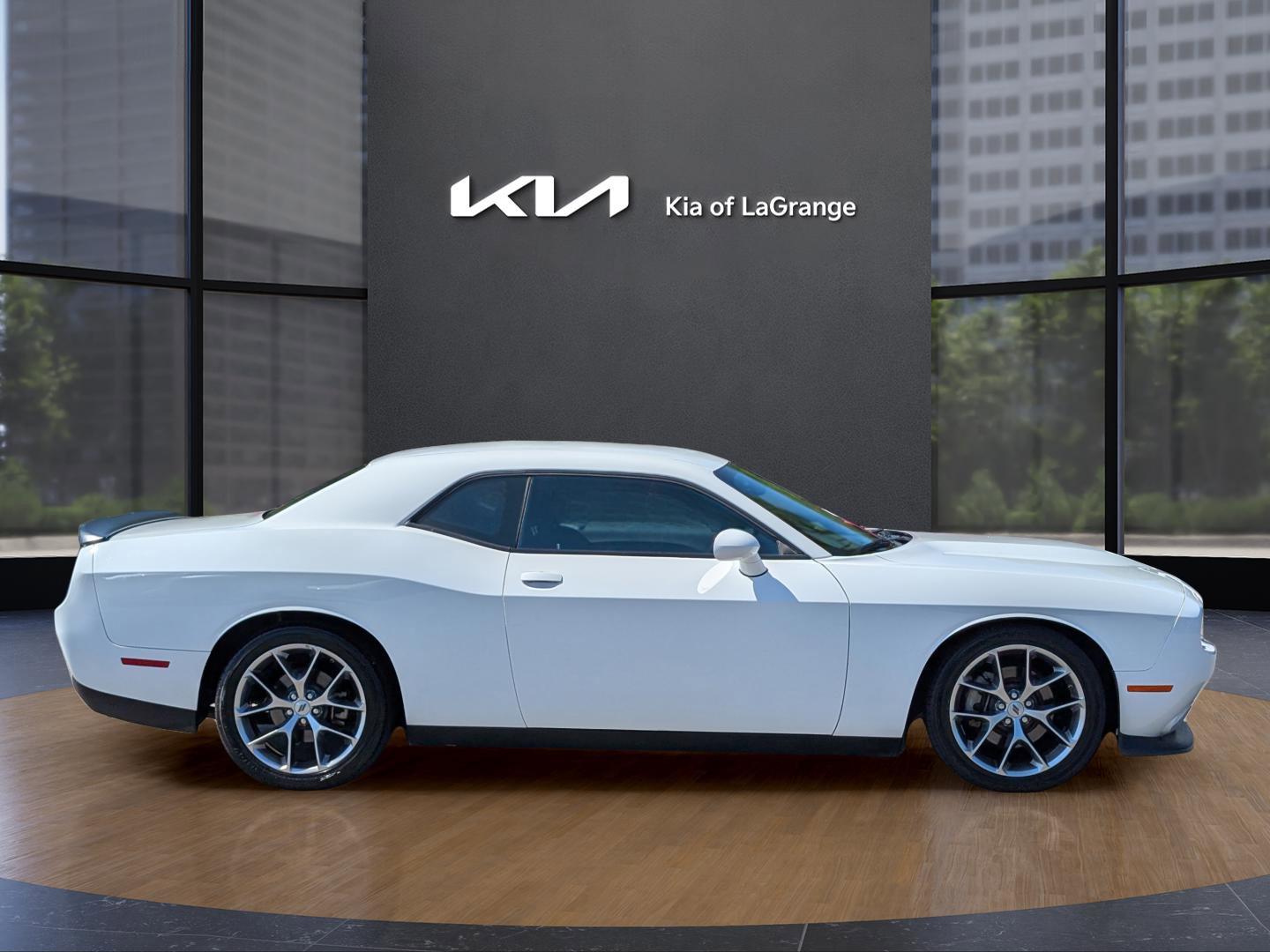 2023 Dodge Challenger GT photo 4