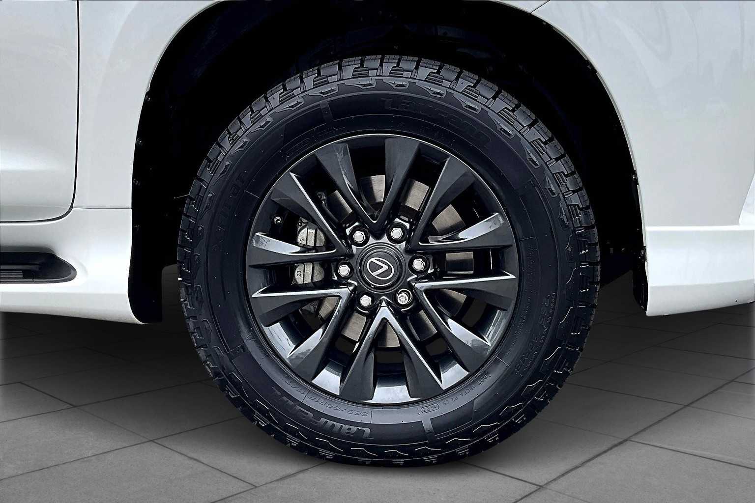 2022 Lexus GX 460 Premium photo 10