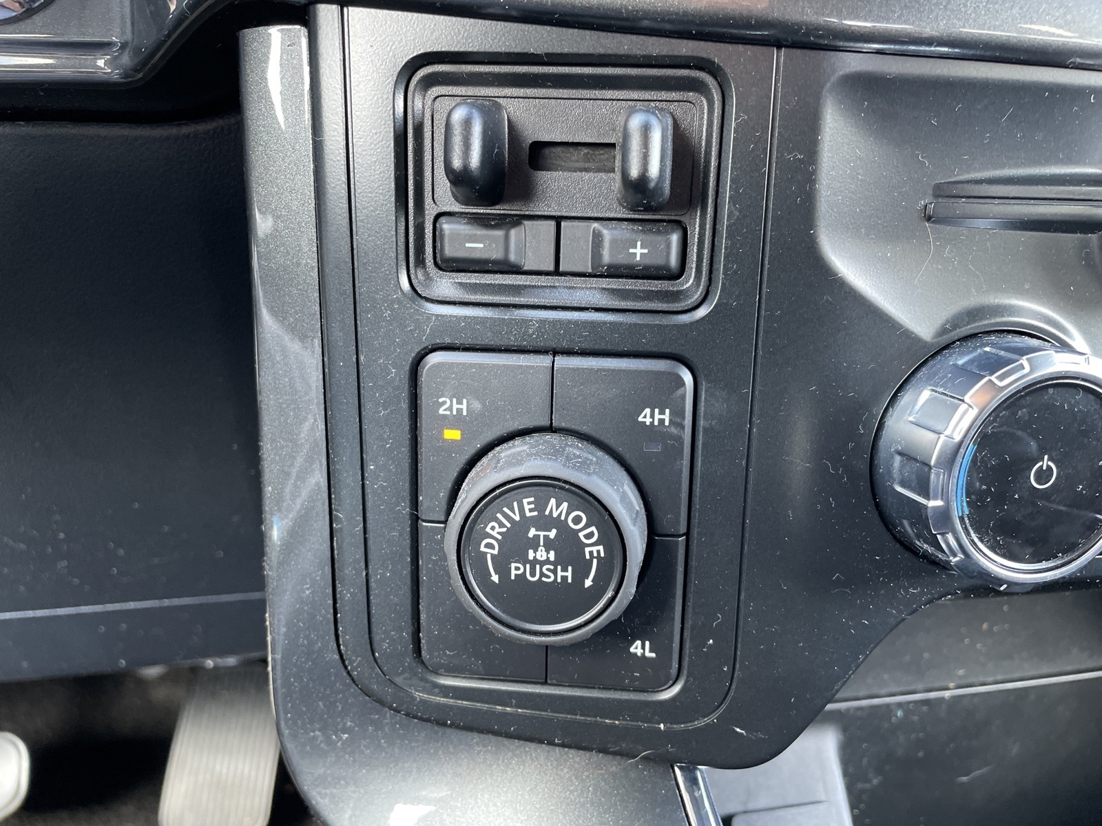 2022 Ford F-150 XLT photo 17