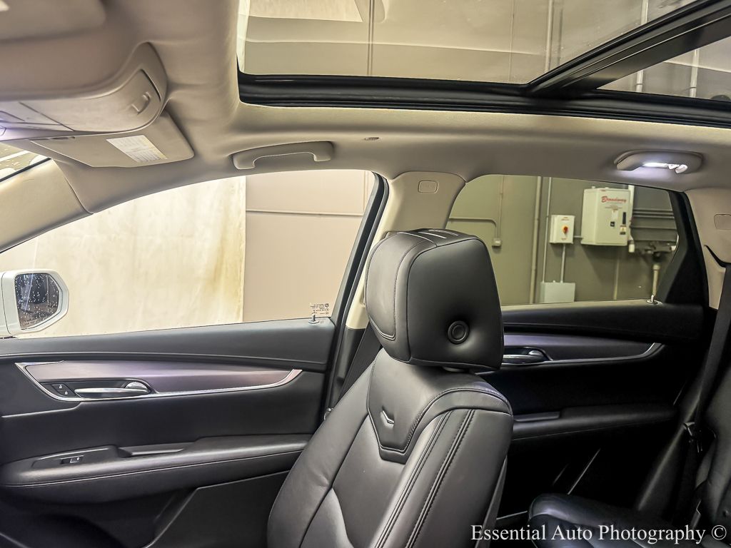 2017 CADILLAC XT5 - Image 12