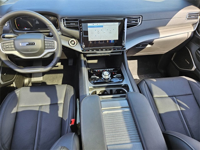2025 Jeep Wagoneer Series II Overland photo 9