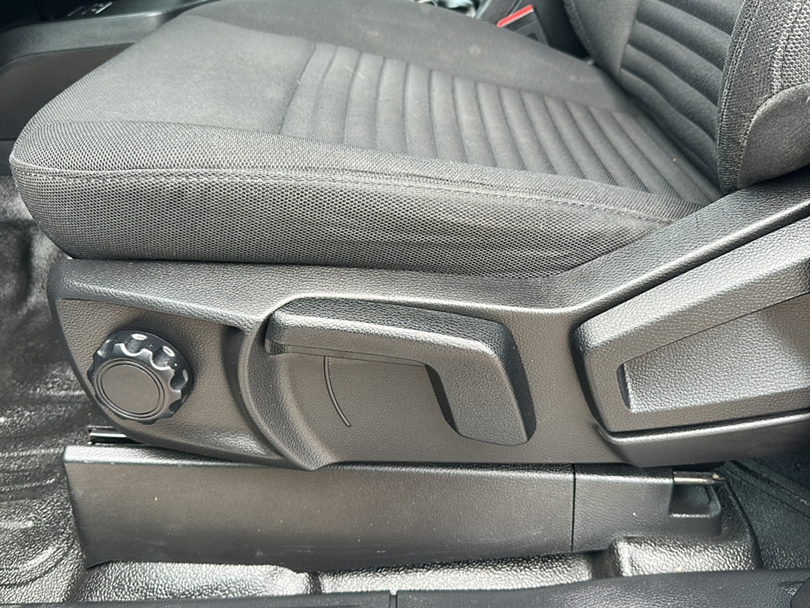 Used 2022 White Ford XL image 15