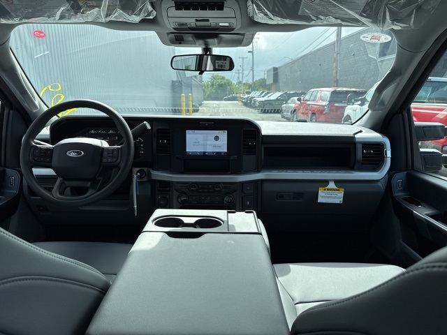 2026 Ford F-350 XL photo 4