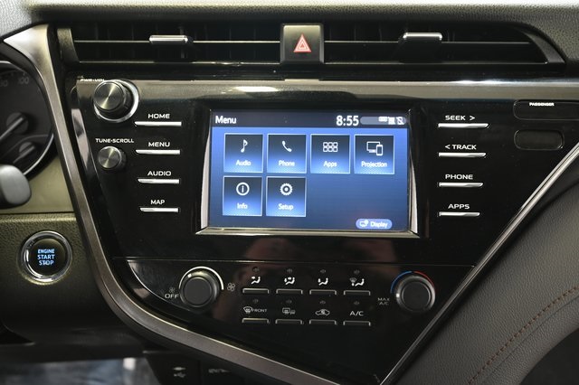 2019 Toyota Camry L photo 4