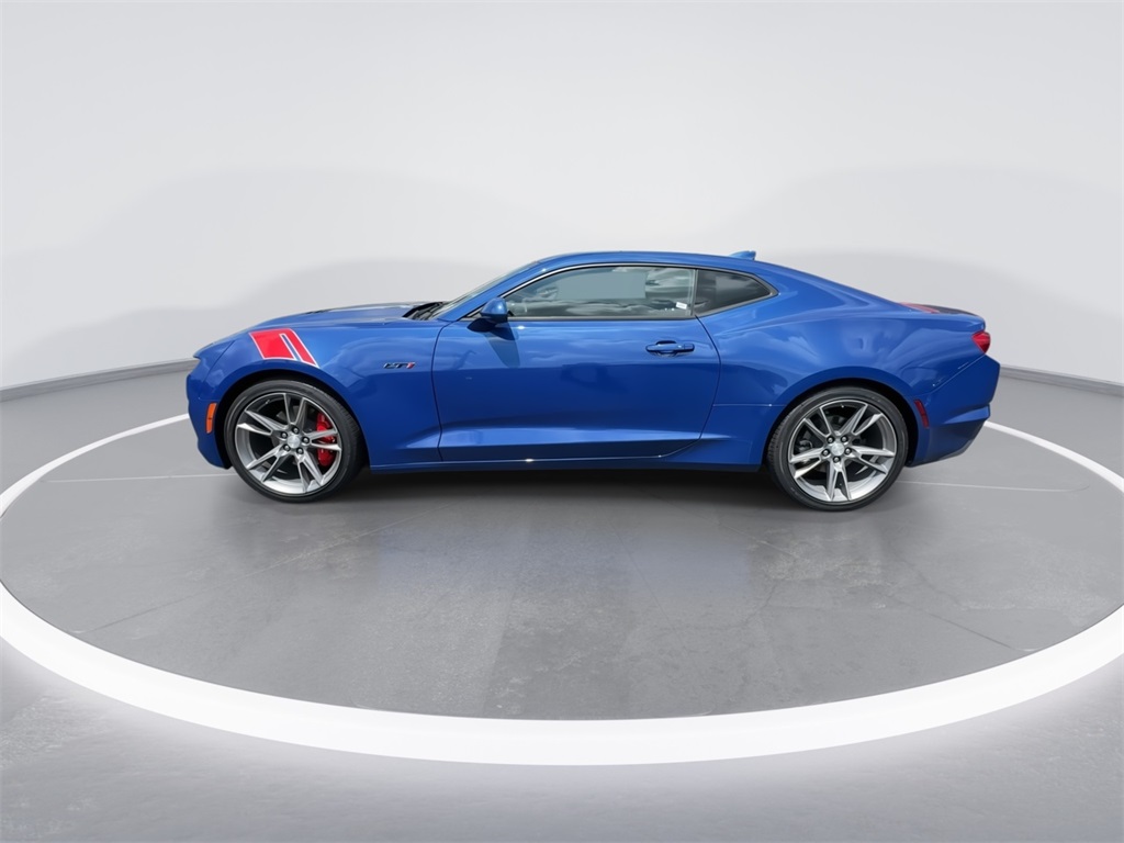 2021 Chevrolet Camaro LT1 photo 5