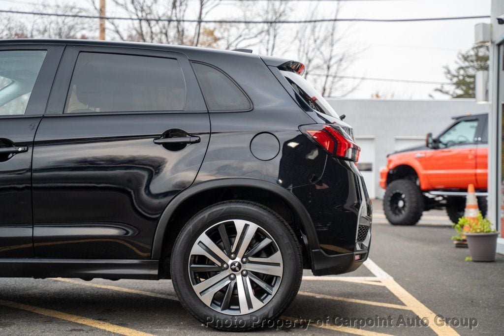 2020 Mitsubishi Outlander Sport photo 2
