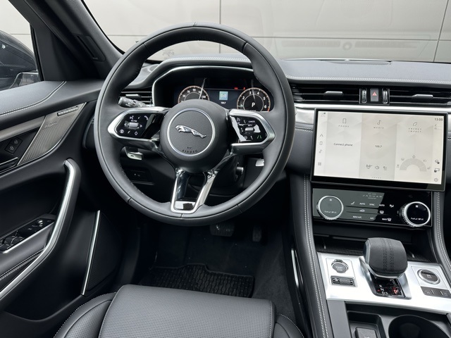 2026 Jaguar F-PACE P250 R-Dynamic S photo 12