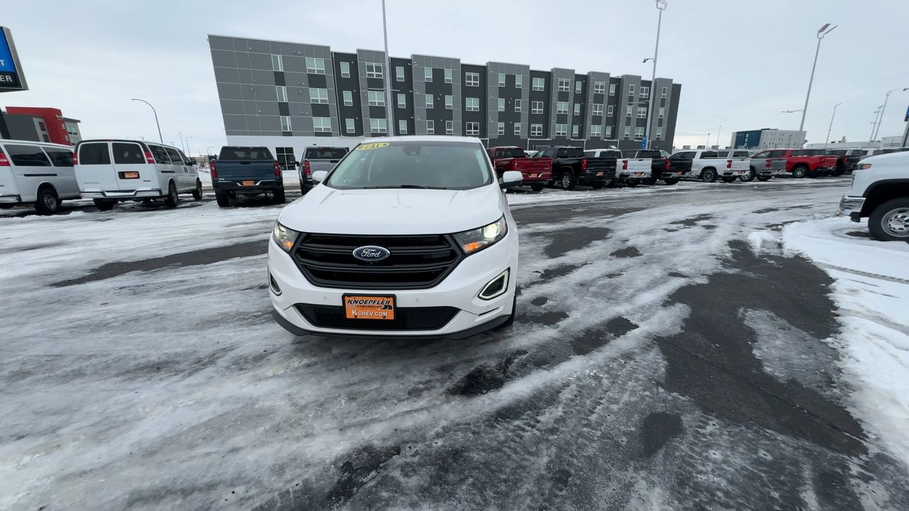 2016 Ford Edge Sport photo 3