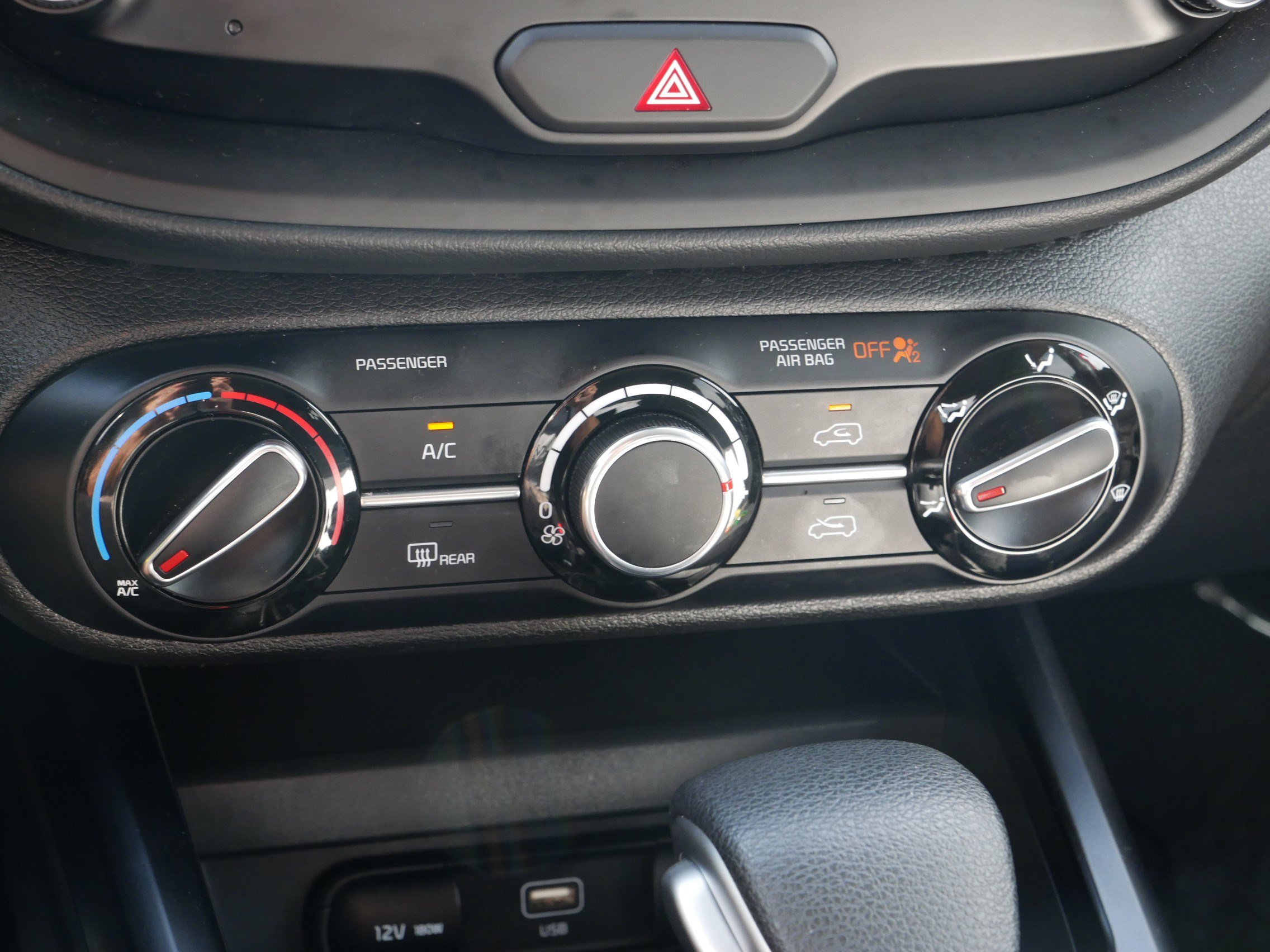 2024 Kia Soul LX S photo 23