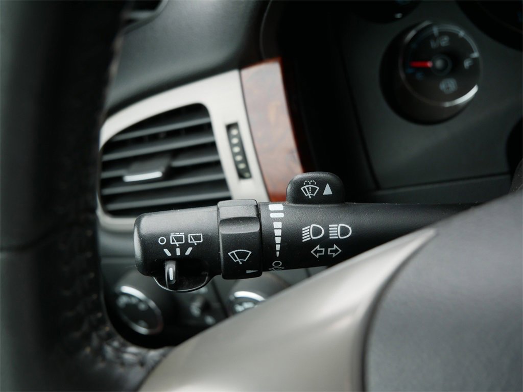 2013 Chevrolet Tahoe LT photo 23
