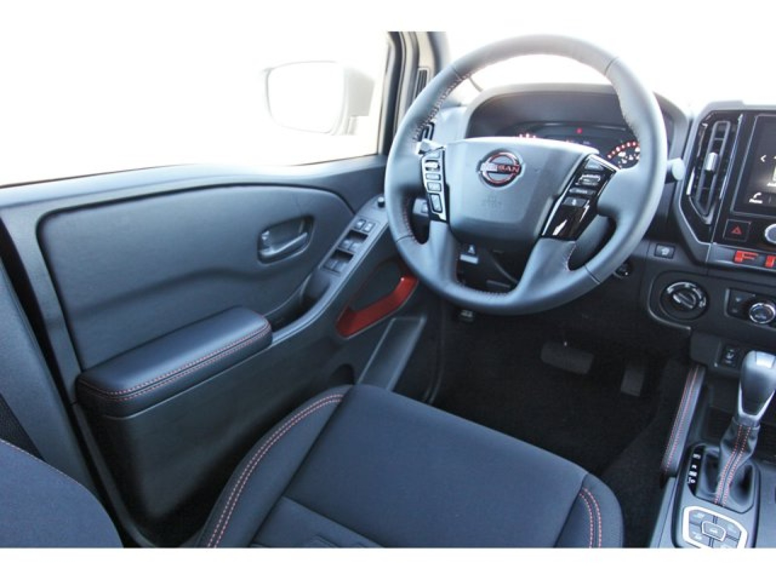 2026 Nissan Frontier Crew Cab PRO-4X® Gray at Robbins Nissan