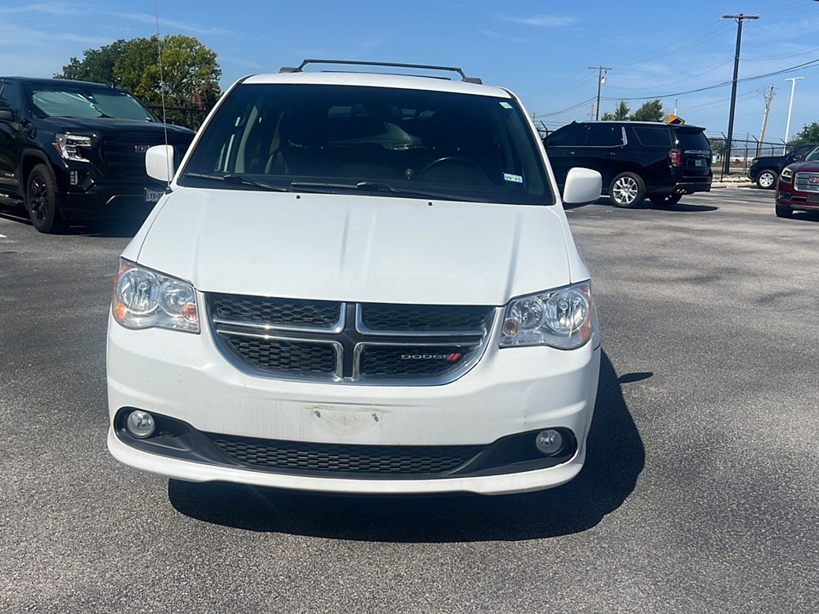 Used 2019 Dodge Grand Caravan SXT with VIN 2C4RDGCG7KR725519 for sale in Temple, TX