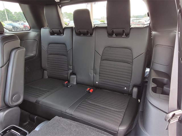 2025 Nissan Pathfinder Rock Creek photo 10