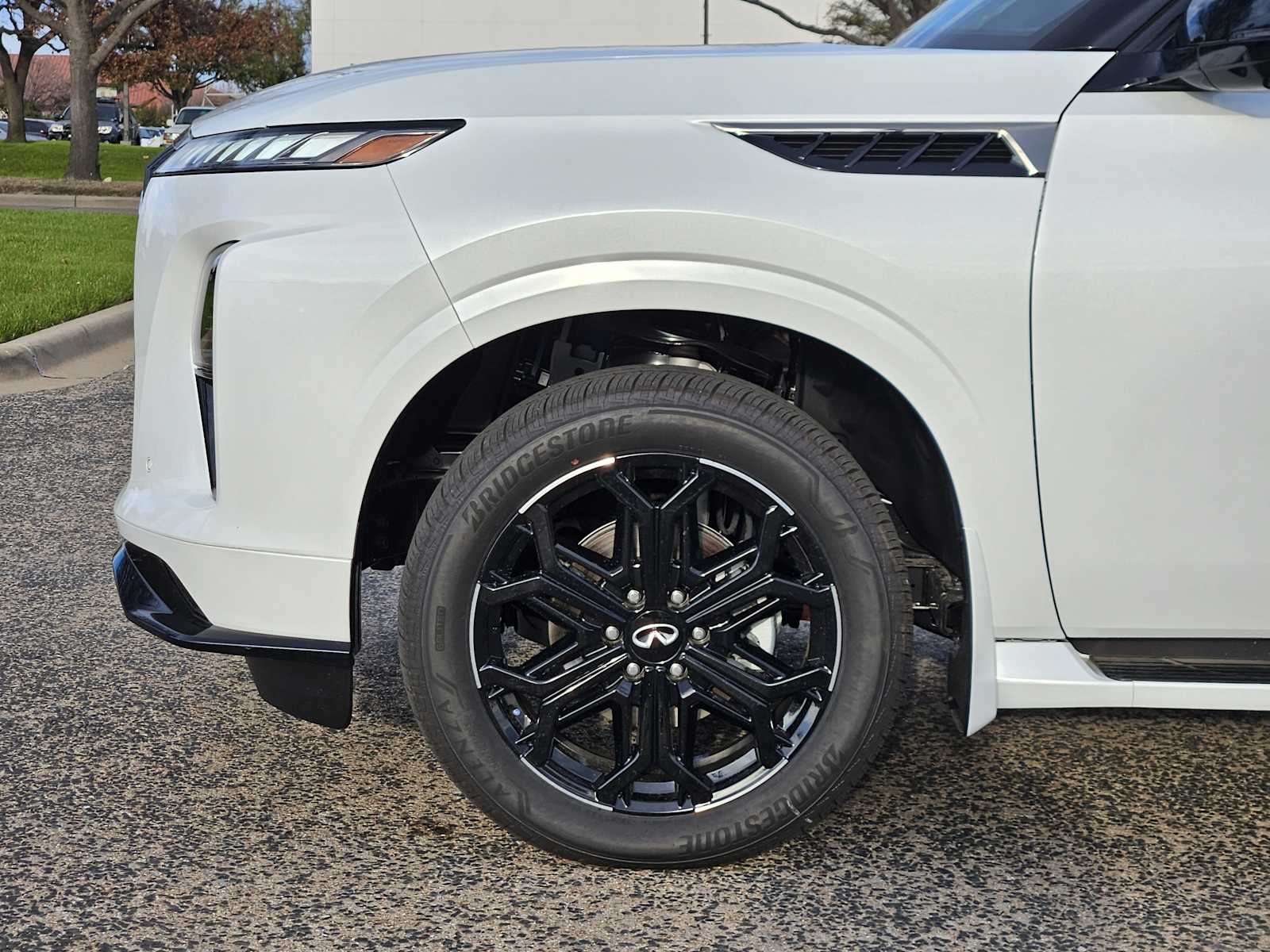 2026 INFINITI QX80 Sport - Photo 5