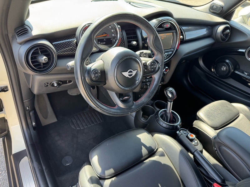 2017 Mini Cooper Convertible S photo 13