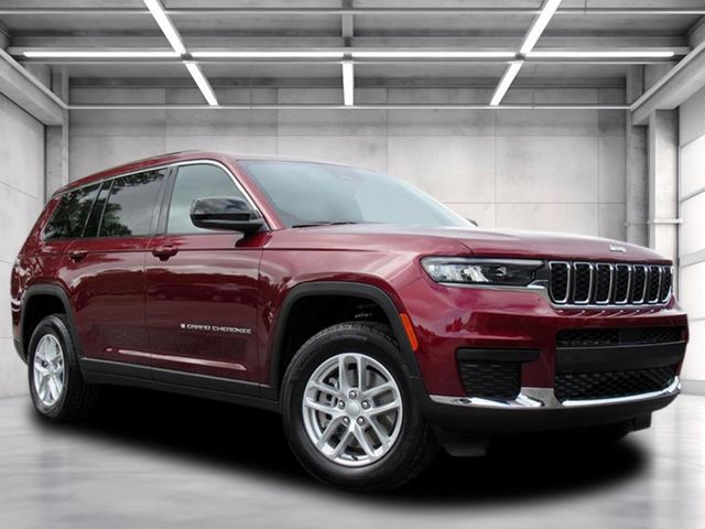 2025 Jeep Grand Cherokee L Laredo's photo