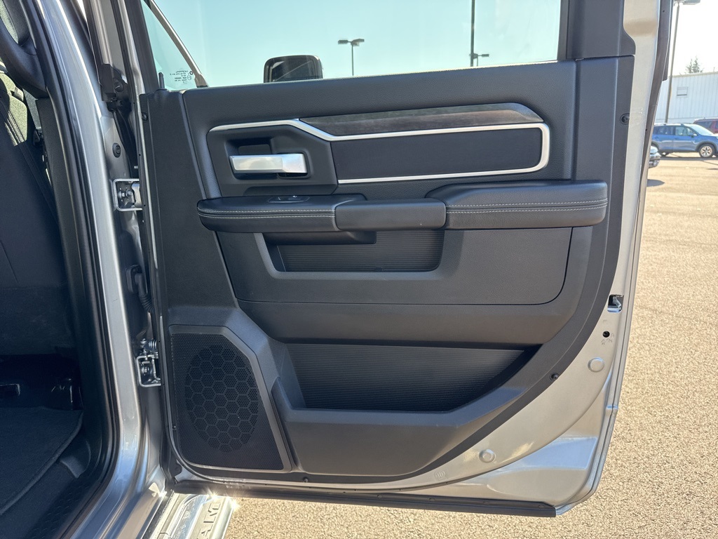 2024 Ram 2500 Big Horn photo 24