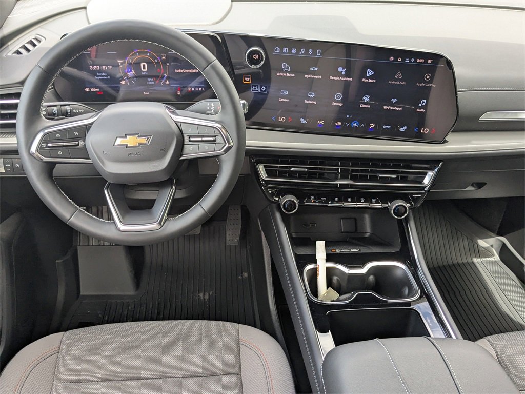 2026 Chevrolet Traverse photo 9