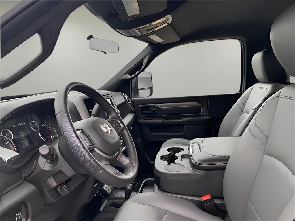 2024 Ram 5500 Tradesman photo 21