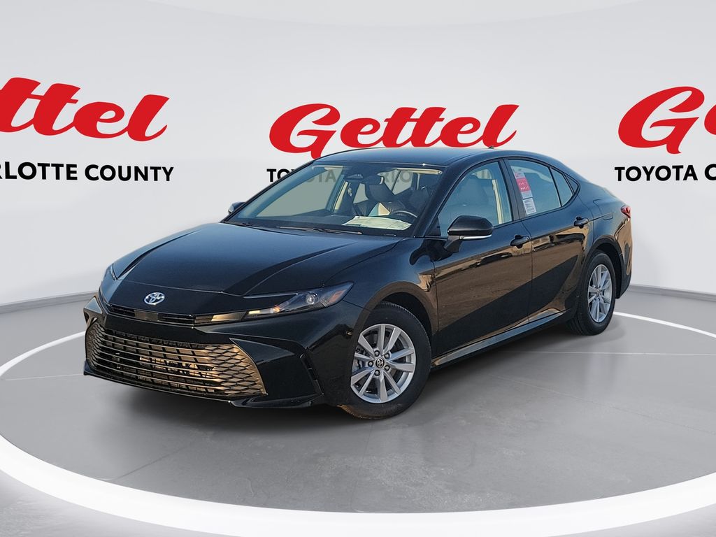 2026 Toyota Camry LE's photo