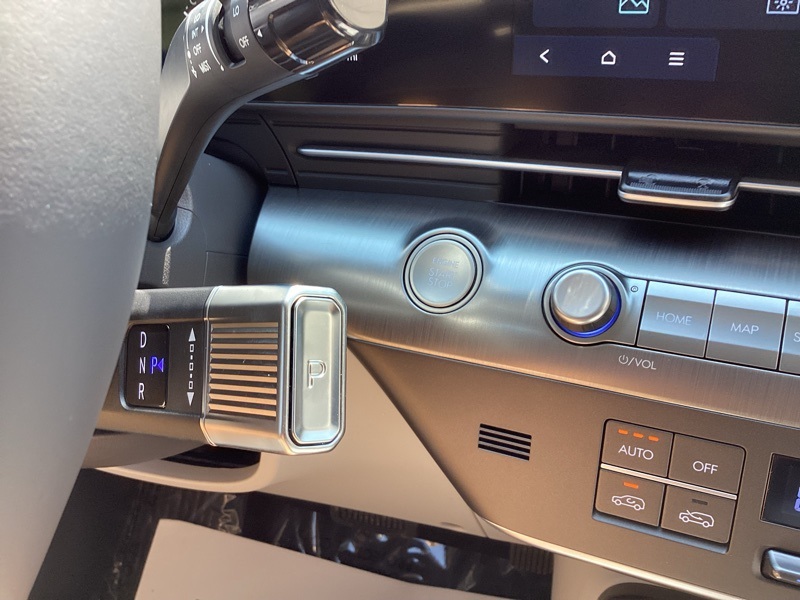 2025 Hyundai Kona SEL photo 35
