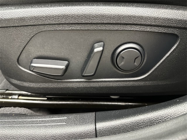 2023 Kia K5 GT-Line photo 4