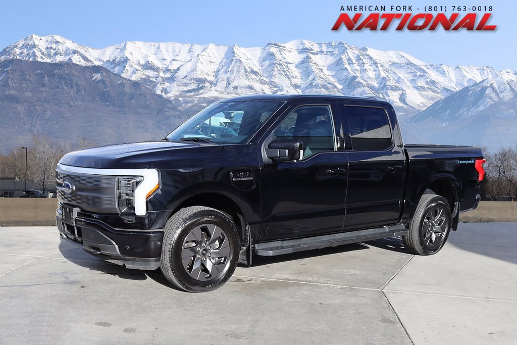 2023 Ford F-150 Lightning Lariat's photo