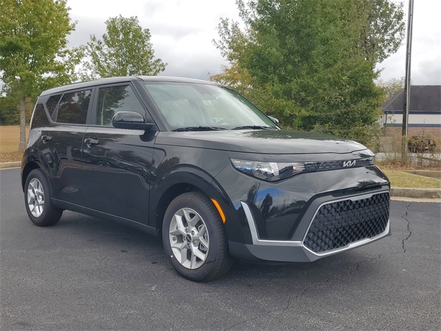 2025 Kia Soul LX photo 3