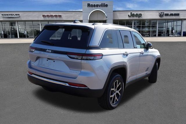 2025 Jeep Grand Cherokee Limited photo 2