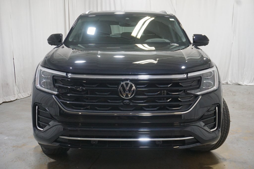 2024 Volkswagen Atlas Cross Sport SEL Premium R-Line photo 3