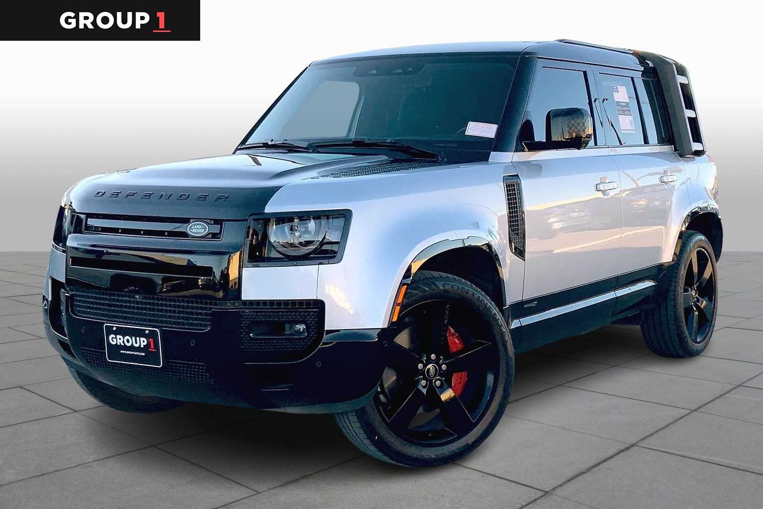 2023 Land Rover Defender X's photo