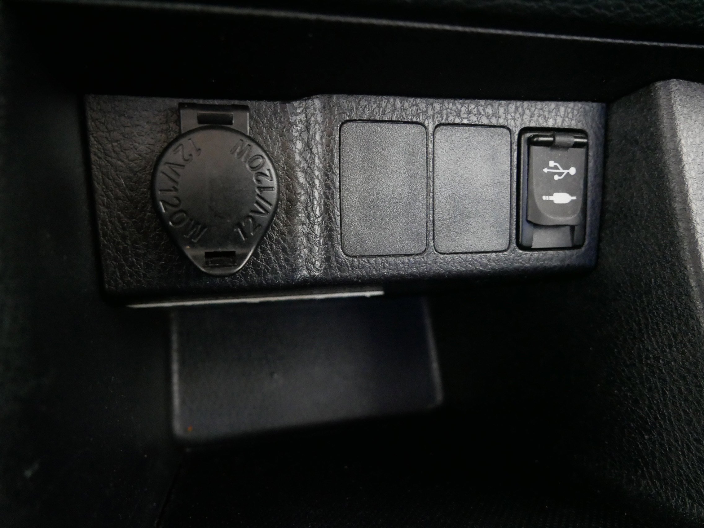2016 Toyota Corolla S photo 28