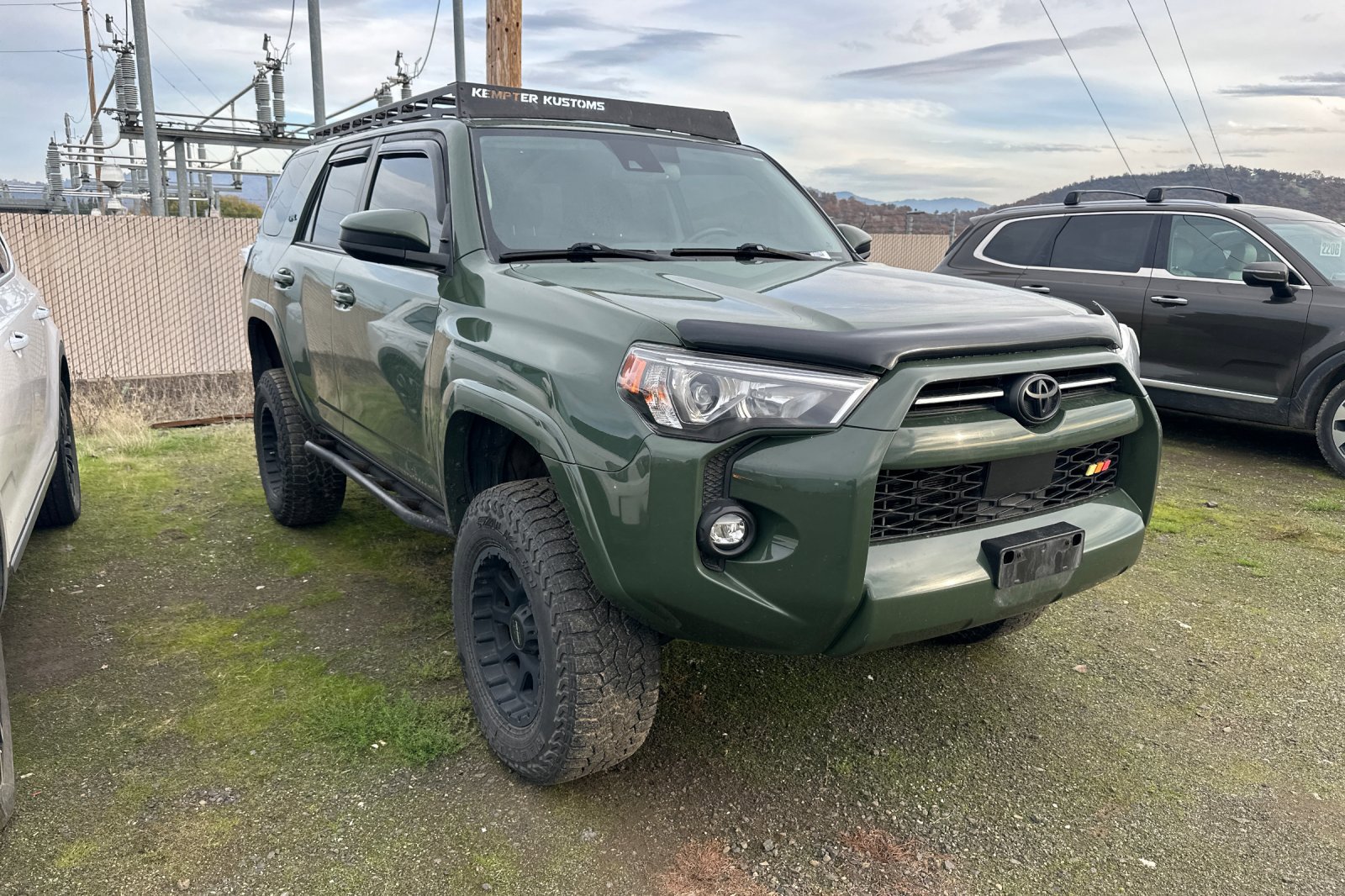2021 Toyota 4Runner Trail Special Edition photo 2