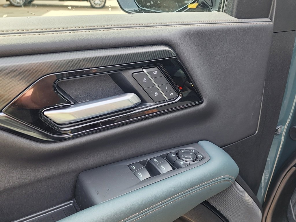 2026 Gmc Yukon XL AT4 photo 14