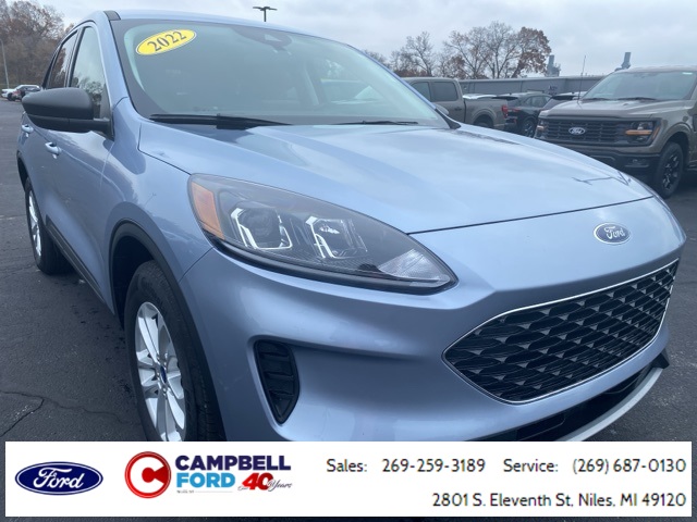 2022 Ford Escape SE's photo