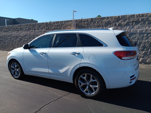 2017 Kia Sorento SX photo 4