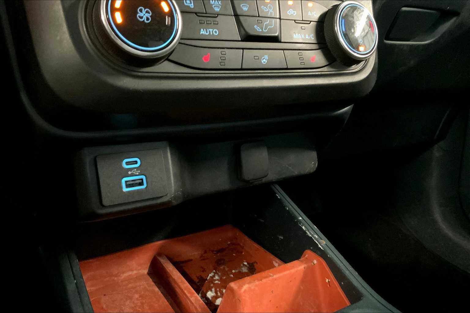 2023 Ford Maverick XLT photo 30
