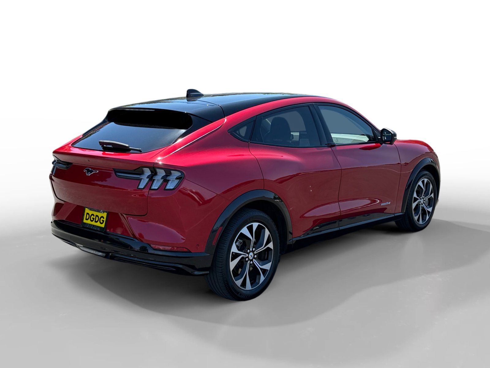 2022 Ford Mustang Mach-E Premium photo 5