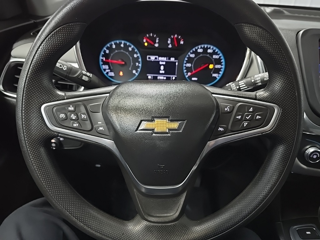 2022 Chevrolet Equinox LS photo 18