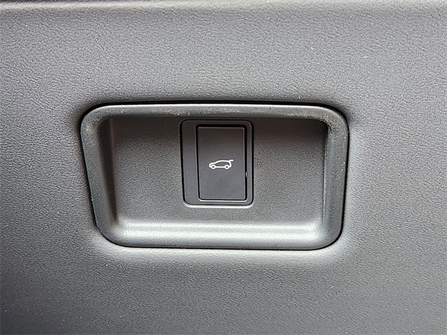 2025 Land Rover Range Rover Sport SE photo 18
