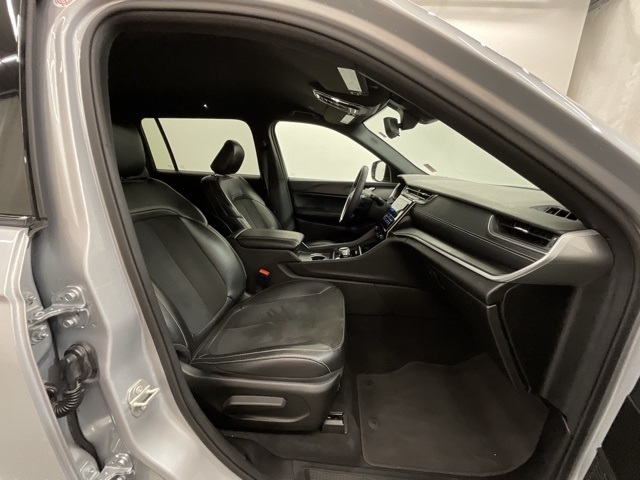 2024 Jeep Grand Cherokee Altitude photo 22