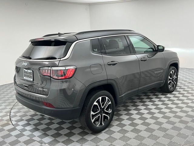 2023 Jeep Compass Limited photo 5
