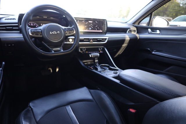 2022 Kia K5 GT-Line photo 23