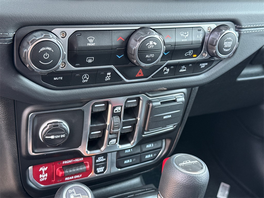 2025 Jeep Gladiator Rubicon photo 28
