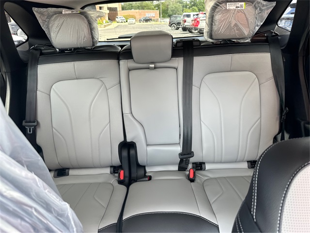 2025 Ford Escape Plug-In Hybrid photo 17