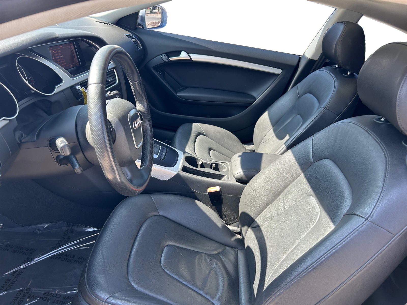 2011 Audi A5 2.0T Premium photo 14
