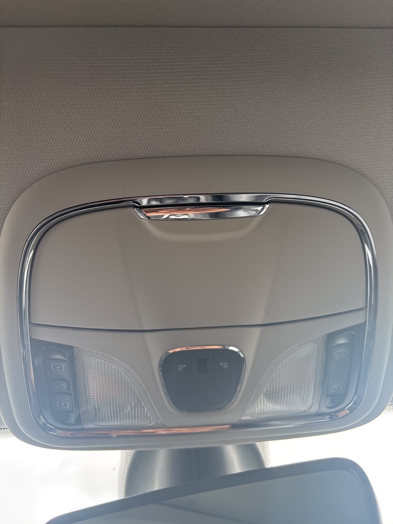 2019 Jeep Cherokee Limited photo 14