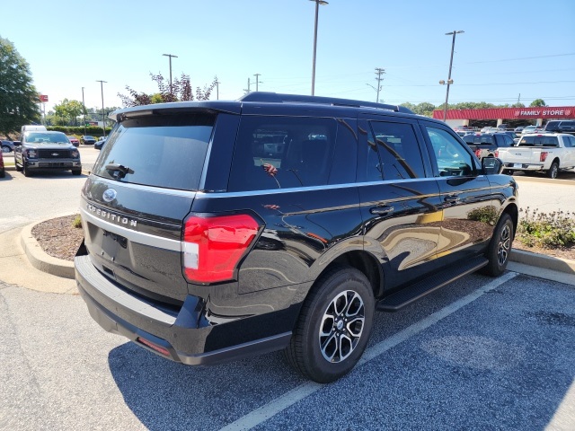 2024 Ford Expedition XLT photo 4