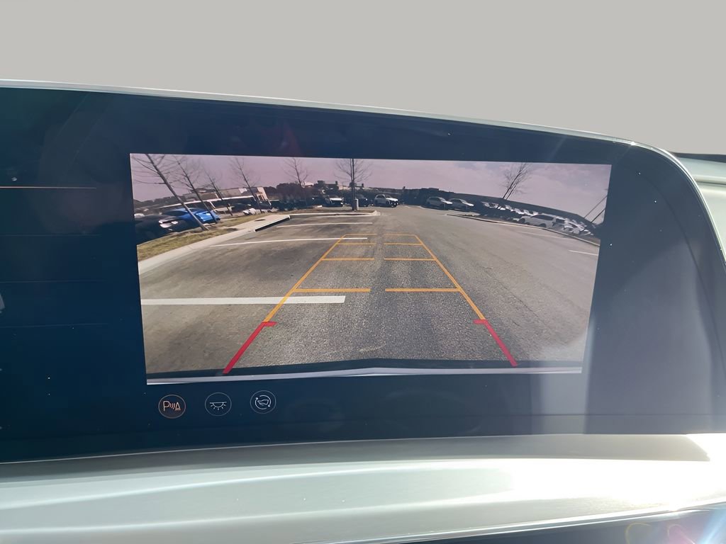 2025 Cadillac Lyriq Sport photo 32