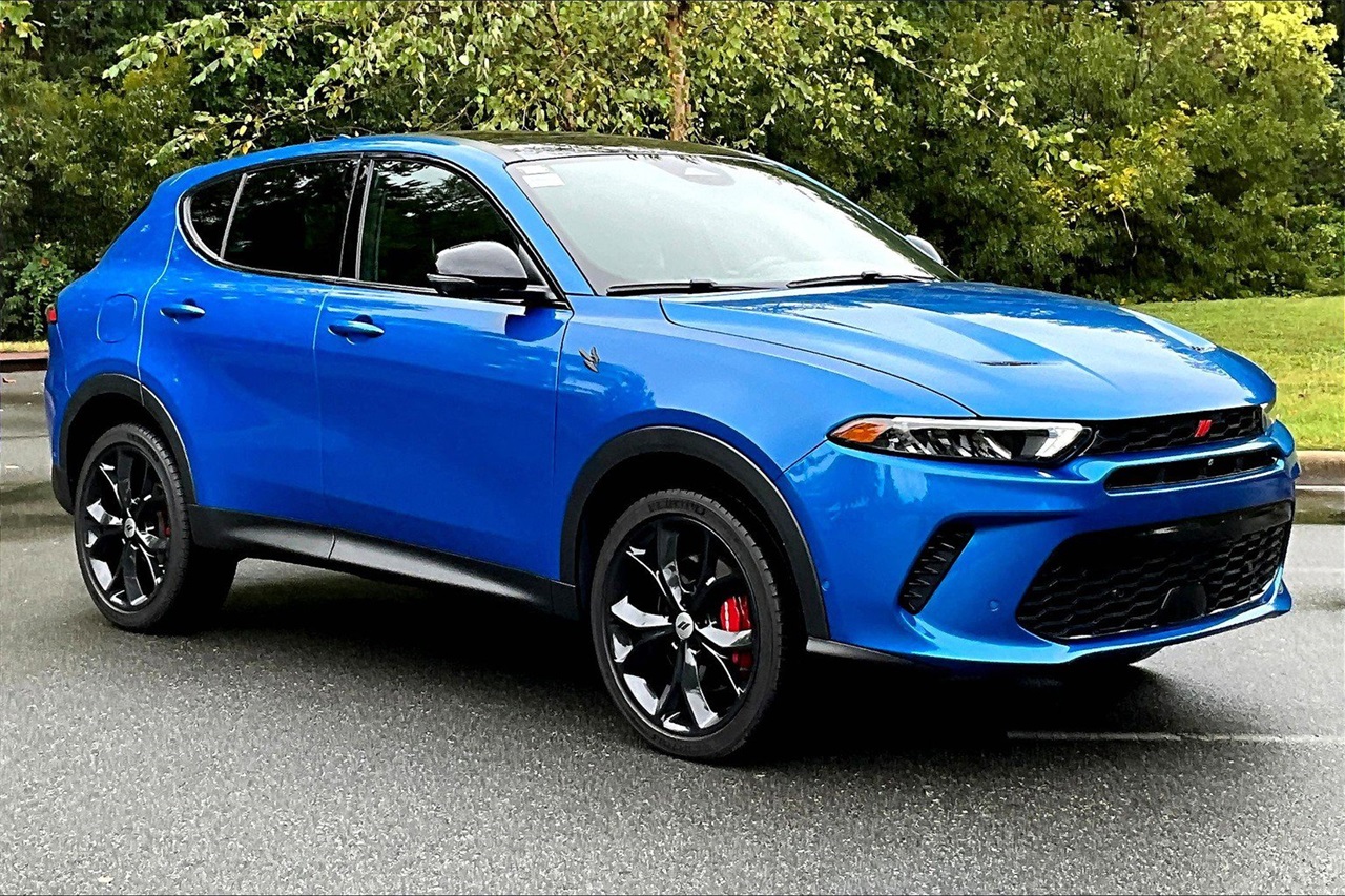 2023 Dodge Hornet GT Plus photo 2